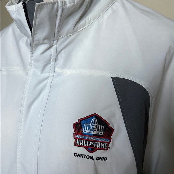 Cutter & Buck Pro Football Hall of Fame WeatherTec Pullover Jacket Windbreaker - Picture 2 of 6